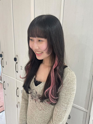 レイヤーカット／韓国ヘア／サイドレイヤー／顔周りレイヤー