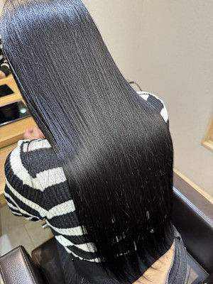 髪質改善＊ブルーブラック大人艶ロング＊美髪【Zina高槻】