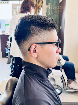 【20代 男性】ロンドン刈り上げショート（大宮/バーバー）