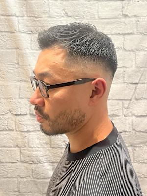 メンズ／ハイフェード／ベリーショート／アップバング