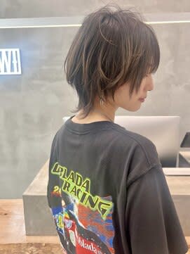 斜め45°も素敵なネオウルフ　ウルフカット　ウルフ