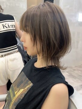 横顔も素敵なネオウルフ　ウルフカット　ウルフ　ショートカット