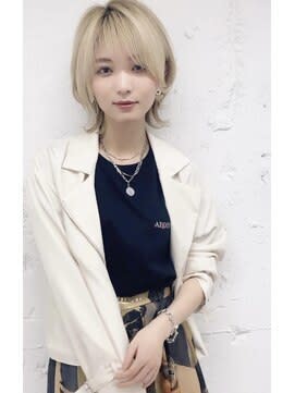 ネオウルフ×ホワイトベージュボブウルフ　ウルフカット