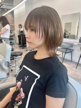 ひし形シルエットの小顔ウルフカット　ウルフ　ネオウルフ