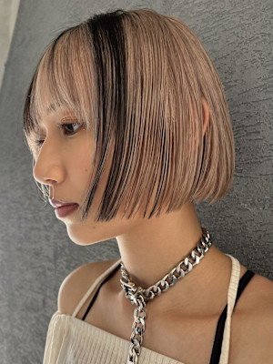 ミルクティーベージュ　デザインカラー　レイヤーカット