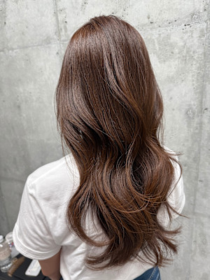 愛されヘア✨こなれ感ゆるカール×ブラウンベージュで大人可愛い