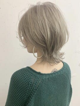 ネオウルフ×ミルクティーベージュボブウルフ　ウルフカット