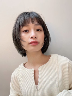 イメチェン外ハネボブ美髪ワイドバング顔周りレイヤーボブ