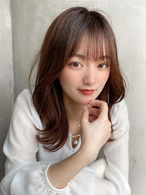 イメチェンロングレイヤー顔周りレイヤー後れ毛小顔カット美髪