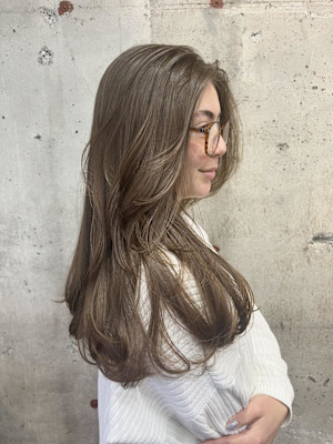 海外girlのレイヤースタイル