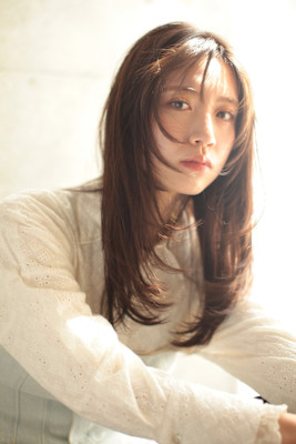 レイヤーロング　髪質改善　フォギーベージュ　代官山　中目黒