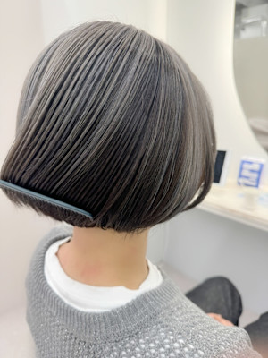 アウターカラー/グレー/ボブ/銀座/東京インナーカラー
