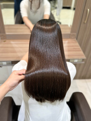 Loe 元町店 × スタイル