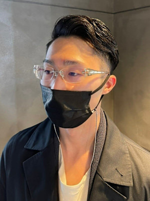 アップバング ツーブロック ツイストパーマ スキンフェード