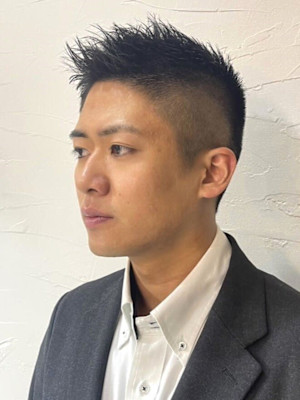 ビジネスヘア ジェットモヒカン 刈り上げスタイル