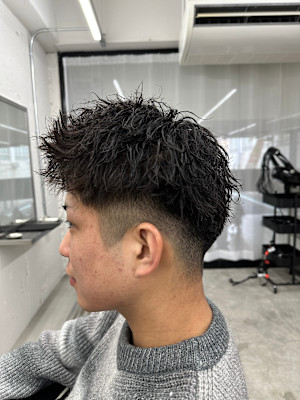 スパイキーパーマ