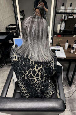 ★顔周り＆襟足が暗くないバレイヤージュ★