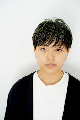 ツーブロック　ショートヘア