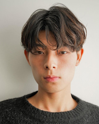 アップバングニュアンスセンターパート