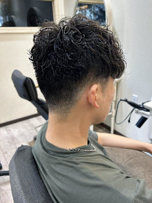 【ジュレベール 汲田】えりあし高めメンズパーマスタイル