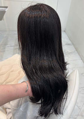 透明感カラー　ブルーブラック　艶髪