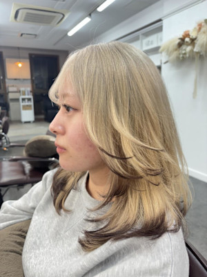 デザインカラー/レイヤーカット/ウルフカット/ローライト