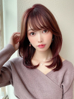 韓国風美髪外ハネボブくびれミディアムレイヤーワイドバング