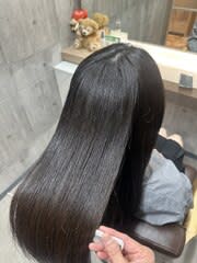 さらつや髪質改善ストレート