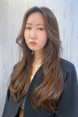 Jessica 髪質改善＆縮毛矯正×スタイル