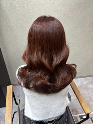 ピンクベージュ