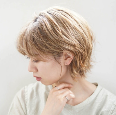 耳掛けセンターパート