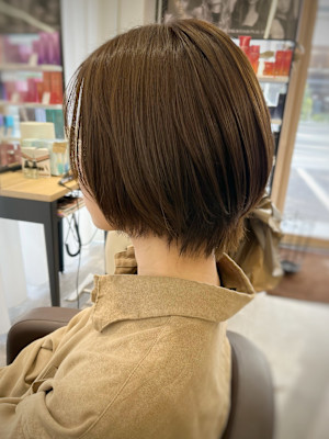 ★大人女子★ハンサムショート×透明感オリーブグレージュカラー