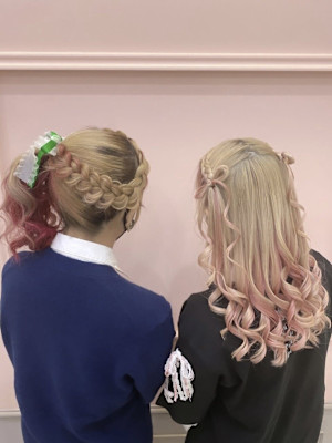 サイドポニーとハーフツイン♪ふたりでヘアメ