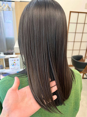 透明感グレージュ