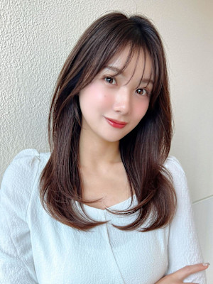 イメチェンロングレイヤー顔周りレイヤー後れ毛小顔カット美髪