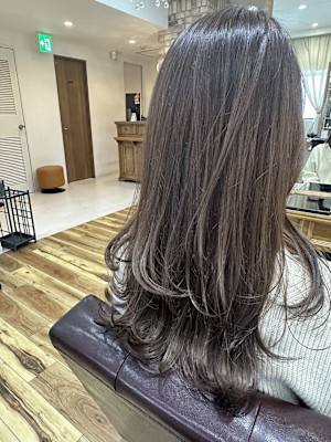 ベージュカラー