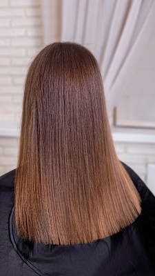 髪質改善/ 縮毛矯正/ 酸熱ストレート/白髪染め/ショート