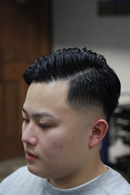 ミドルスキンフェード73スタイル