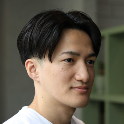 センターパートxパーマ