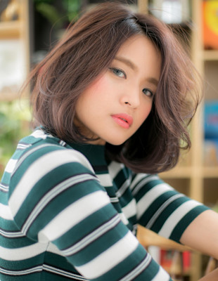 黒髪クラシカル小顔ワンカール大人ボブディ　マロンベージュ