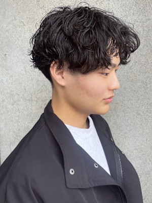 波巻きパーマ ツーブロックマッシュ ナチュラルパーマ