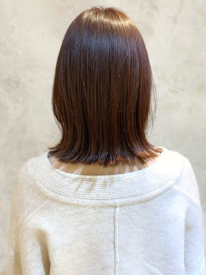 ピンクブラウン レイヤーカット ベージュ 外ハネミディアム
