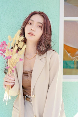 菱形フォルムで大人美人セミロング