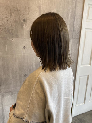 オリーブグレージュ《ARCH CHIAKI》