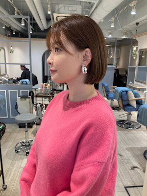 コンパクトなミニボブは顔周りをすっきり赤羽人気美容室シェノン