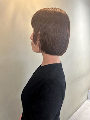 ミニボブ×マロンベージュ