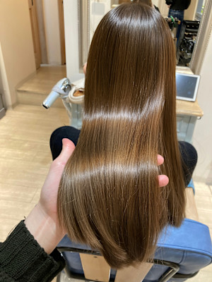 赤み無しロングのツヤトロオリーブベージュ赤羽人気美容室