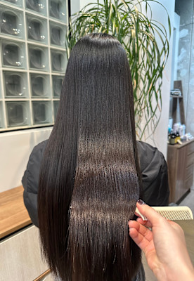 酸性ストレート/暗髪ロング/髪質改善トリートメント