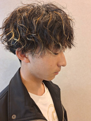 ツイスパパーマ×ハイライト