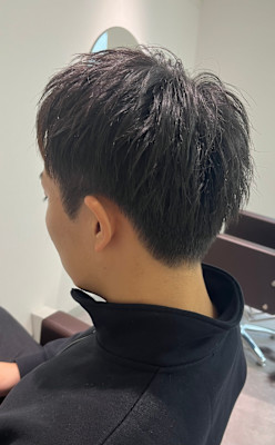 メンズツーブロックショートヘア